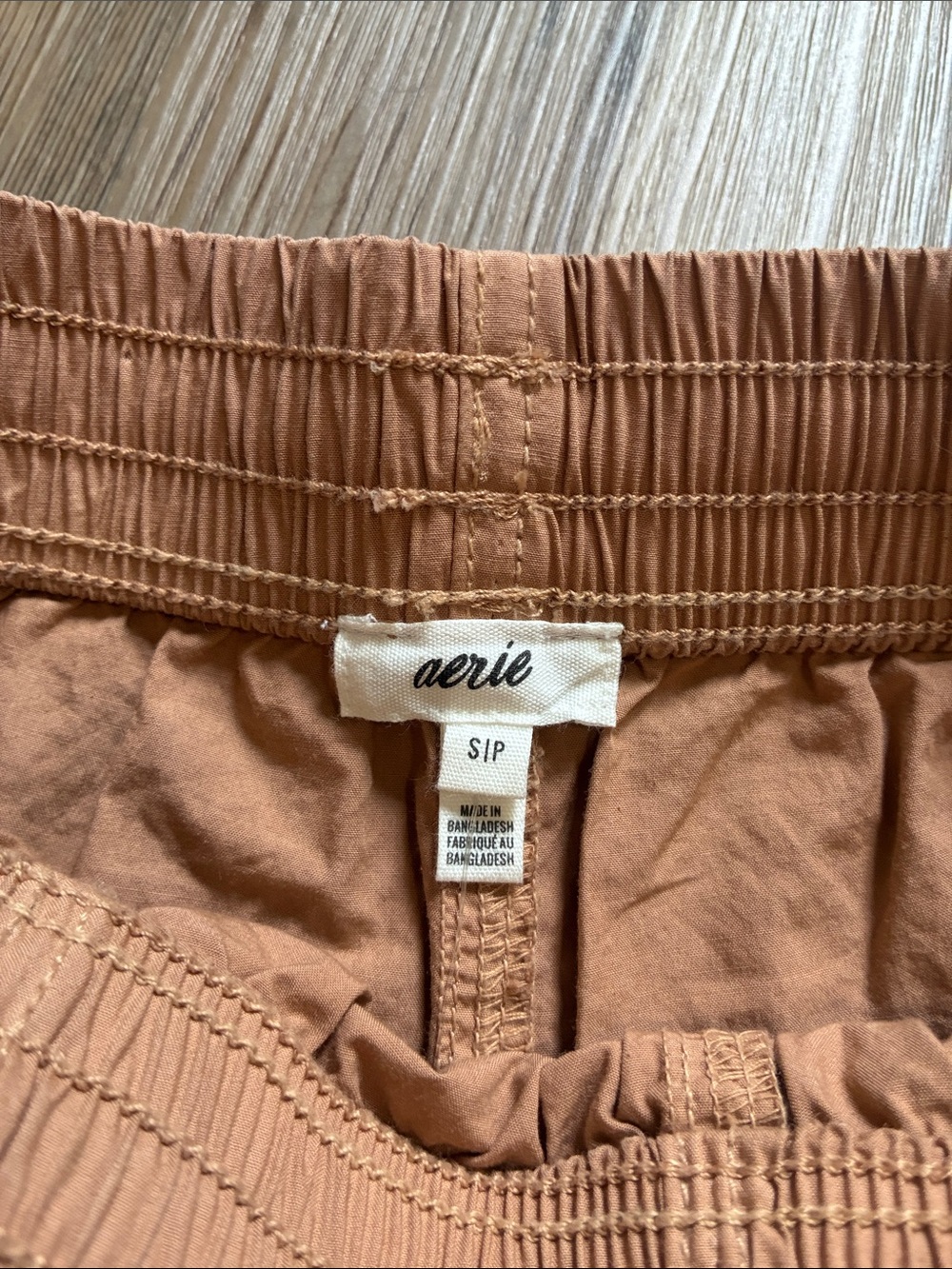 Aerie High Waisted Go-For-It Baggy Cargo Pants Carmel Brown
Women’s size S NWT - Picture 5 of 15